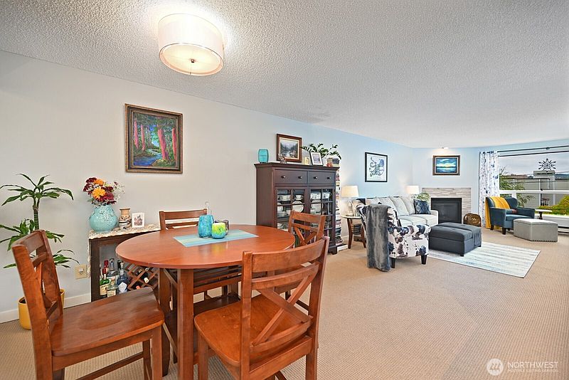 2nd image of 9416 1st Avenue NE #419