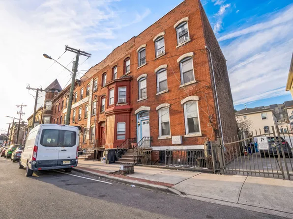 34 Grant St APT 3, Newark, NJ 07104