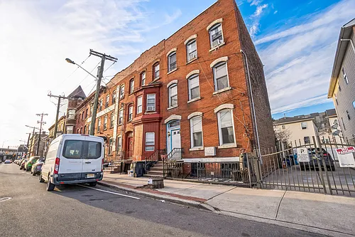34 Grant St #3 Photo 1