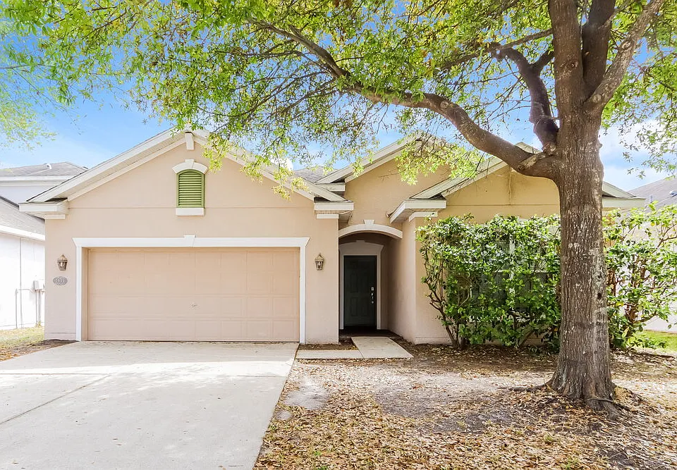 7935 Camden Woods Dr