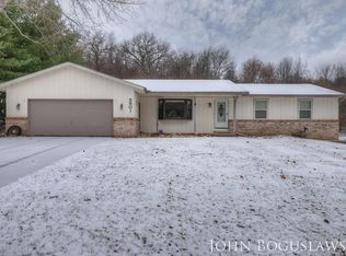 5901 English Ave NE, Comstock Park, MI 49321