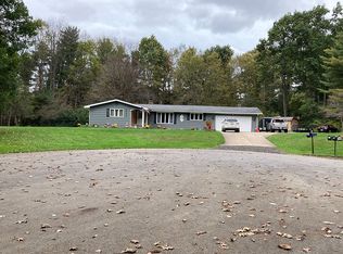 17 Ferncliff Dr, Russell, PA 16345
