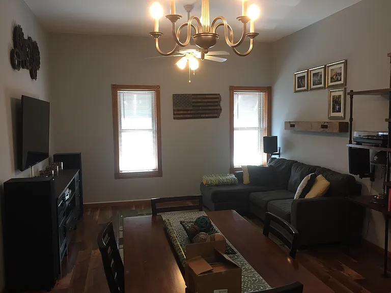 115 W Main St — Photo 2