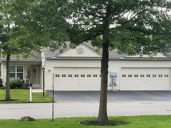 23 Cedarfield Dr, Gettysburg, PA 17325