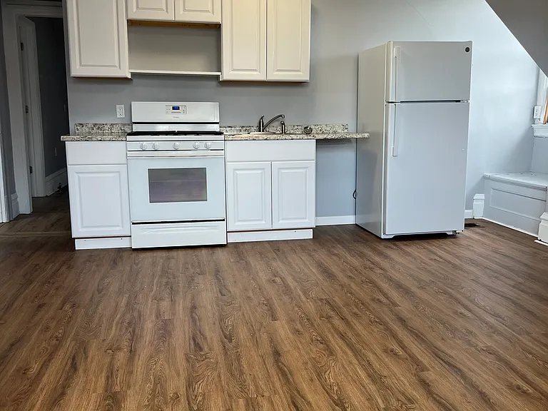 210 E End Ave #3A — Photo 14