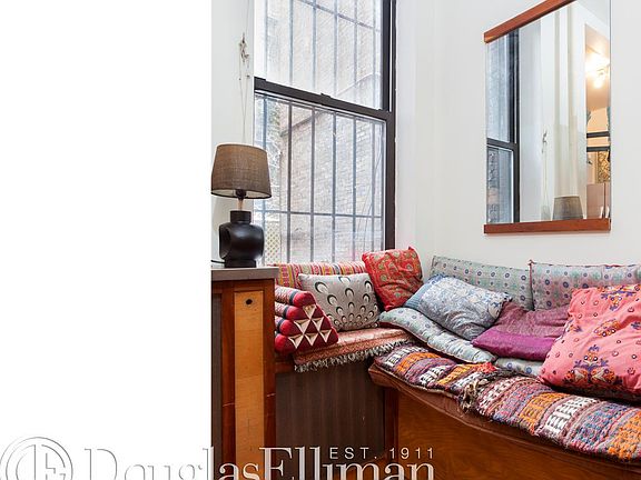 3rd image of 436 W 47th St APT 1A