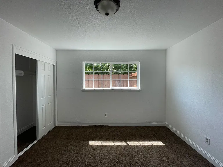 4357 College Way #4 — Photo 9