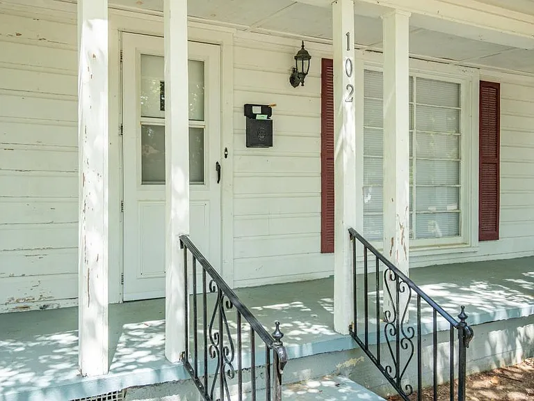 102 Chitwood St — Photo 31