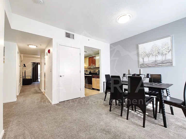 4340 S Highland Dr #208 — Photo 6