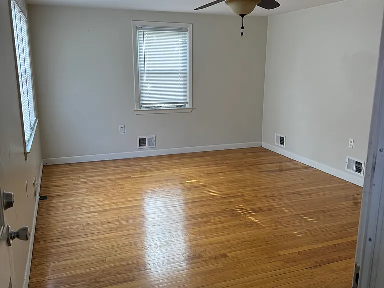 75 Parkway Ave #1 — Photo 2