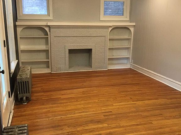 3rd image of 1933 N Fairfield Ave #1A