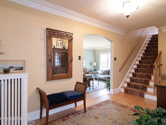 2nd image of 1027 N Oak Park Ave