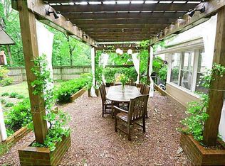 2491 Jefferson Ter, East Pt, GA