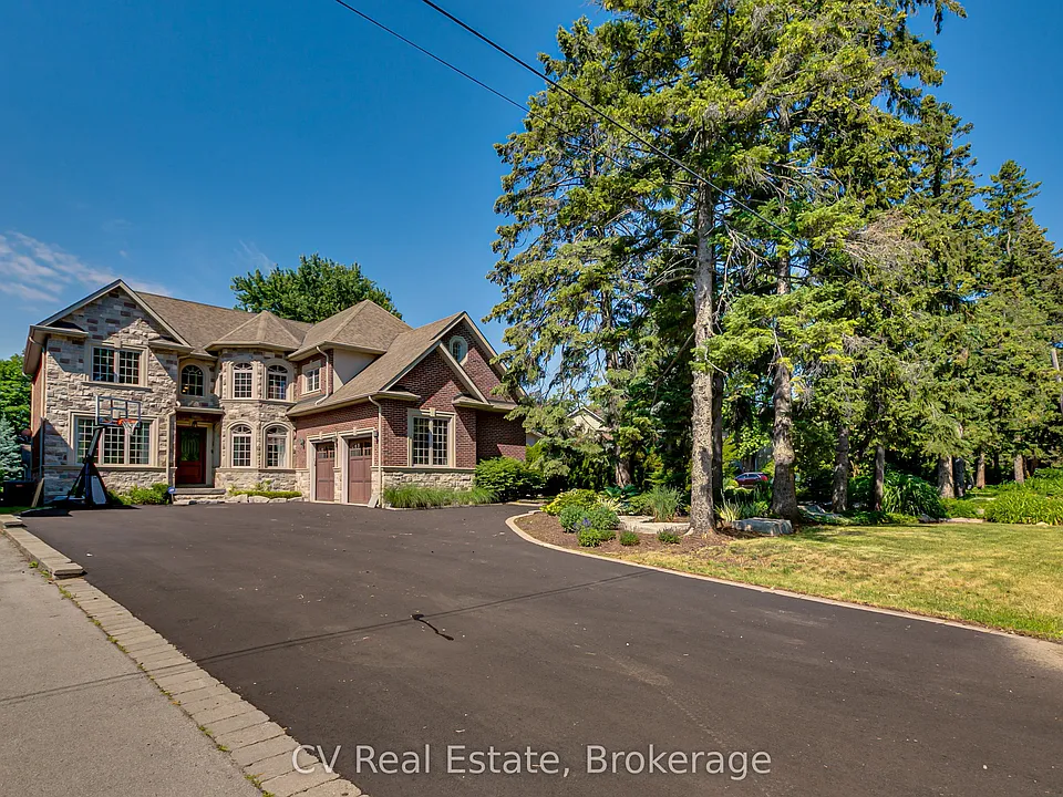 468 Chartwell Rd