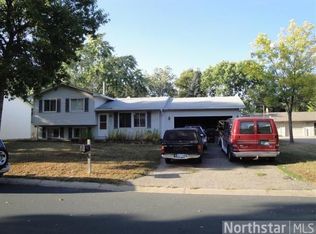 9860 99th Ave N, Maple Grove, MN 55369