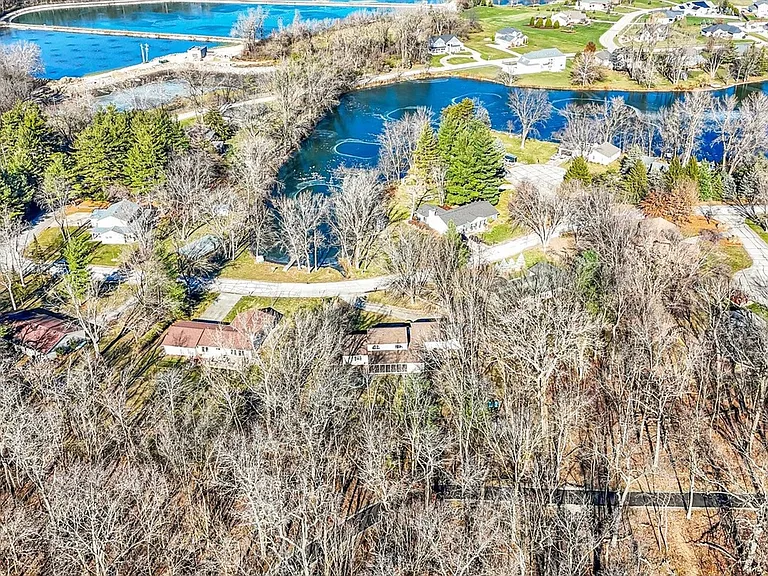 1705 Lake Shore Dr — Photo 44