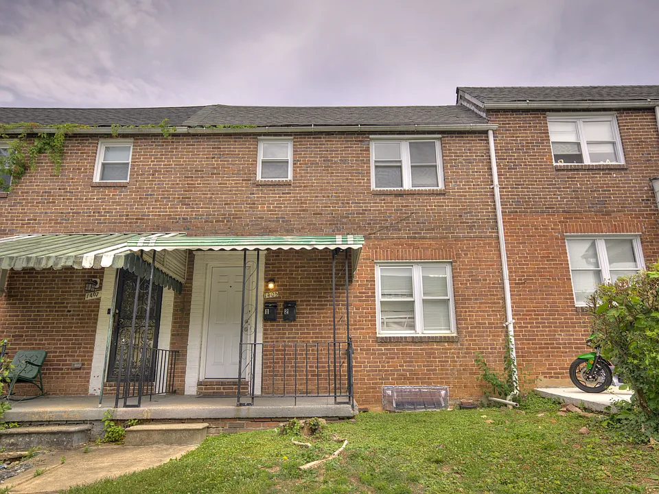 1405 N Decker Ave #2