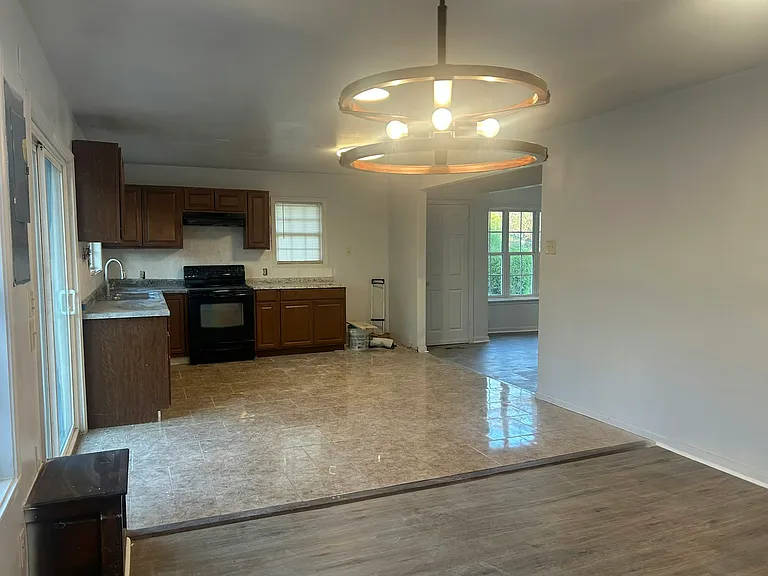 1011 Avenue Of Pnes #FRONT — Photo 9