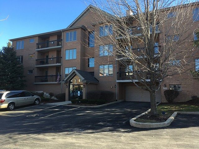 1st image of 6743 S Pointe Dr Unit 2D