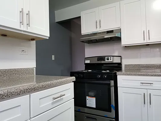Rented by Bruma Realty LLC | media 2
