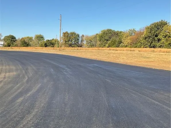 9960 K68 Hwy, Louisburg, KS 66053