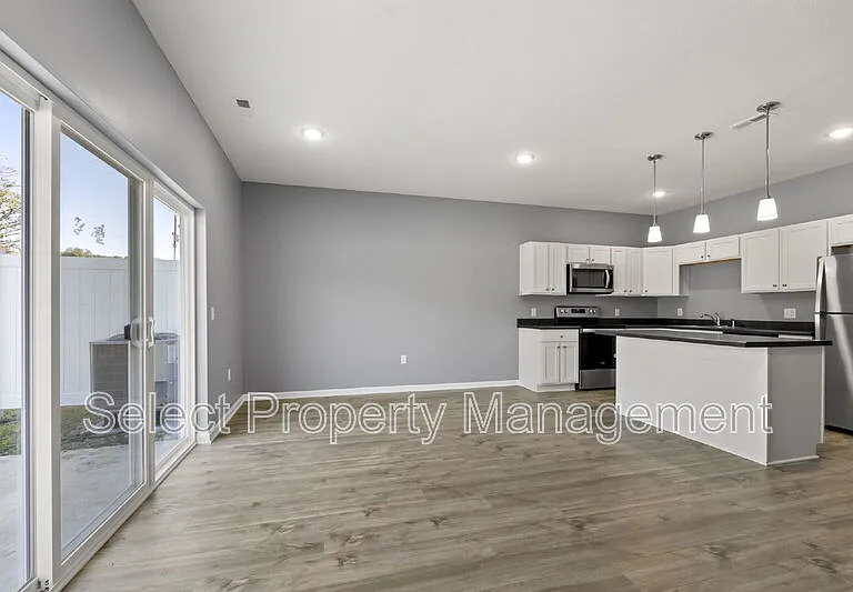 7079 Homestead Rd — Photo 6