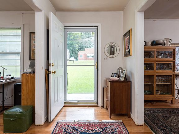 Hardwood floors throughout 