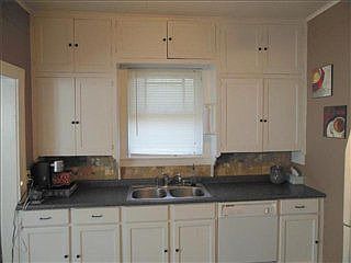5th image of 664 N Louisa Ave