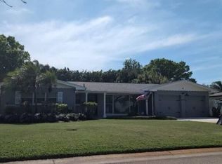 619 Pineland Ave, Belleair, FL 33756