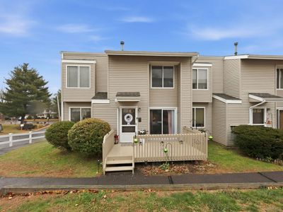 39 Cottonwood Road #39, Newington, CT, 06111