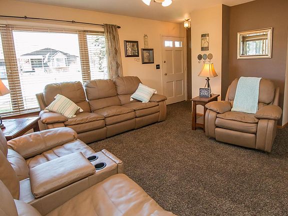 Living Room Opposite View