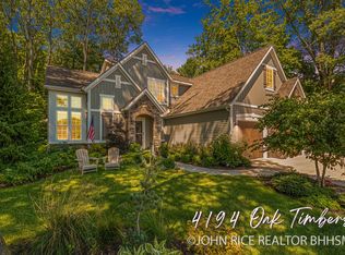 4194 Oak Timbers Dr NE, Grand Rapids, MI 49525