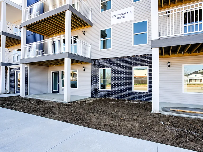 Cypress Point Apartments — Photo 57