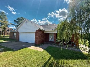705 Shirley Ln, Madill, OK 73446