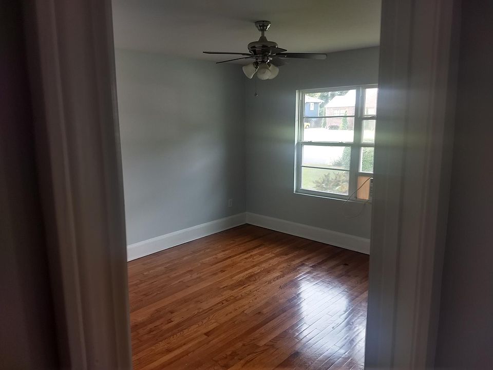 2nd image of 1601 Newton Ave SE #A