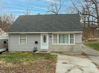 1529 E Ave NW, Cedar Rapids, IA 52405