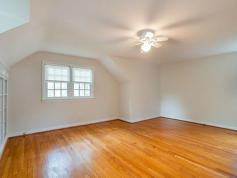 6400 Ruffin Rd — Photo 20