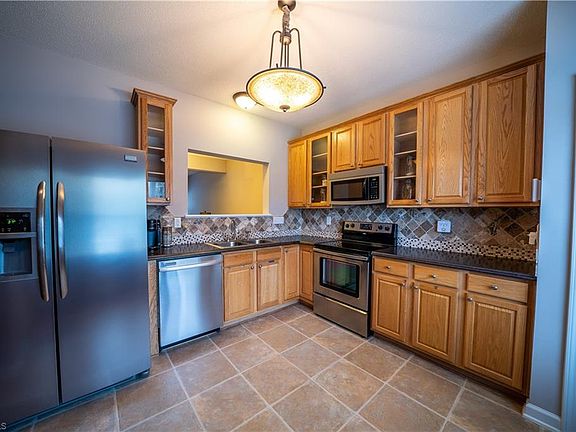 5th image of 3033 Windsor Creek Way