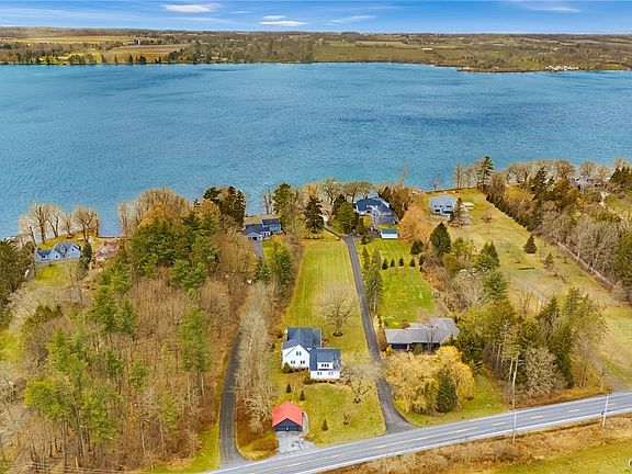 5th image of 3189 E Lake Rd