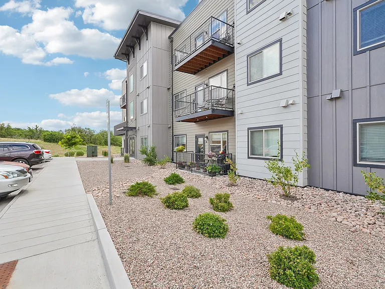 Marq at Monument Ridge — Photo 34