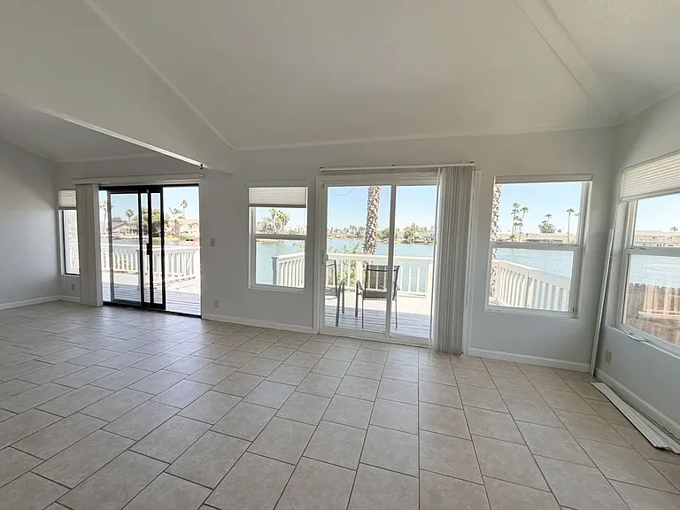 1323 Discovery Bay Blvd — Photo 37