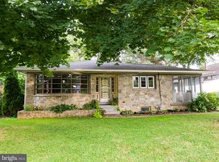 1035 Wabank St, Lancaster, PA 17603