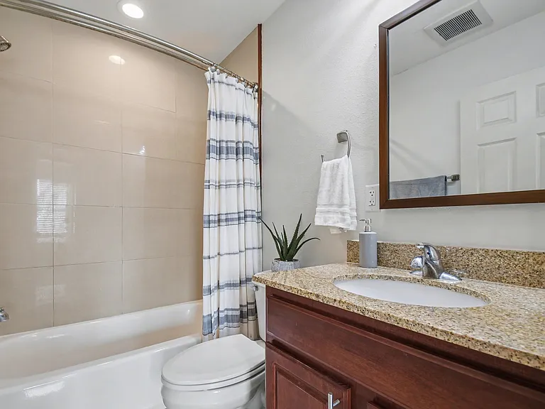 118 Rhodes St #B — Photo 15