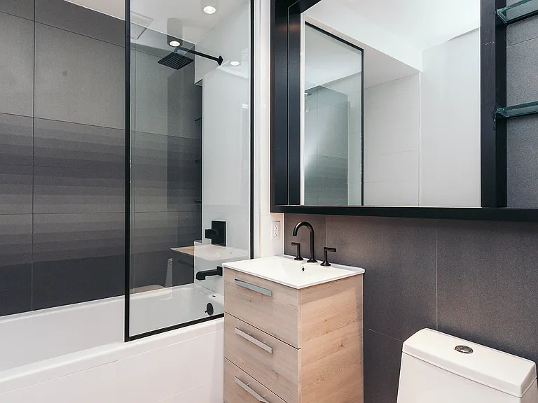 44 Kent St #516 — Photo 10