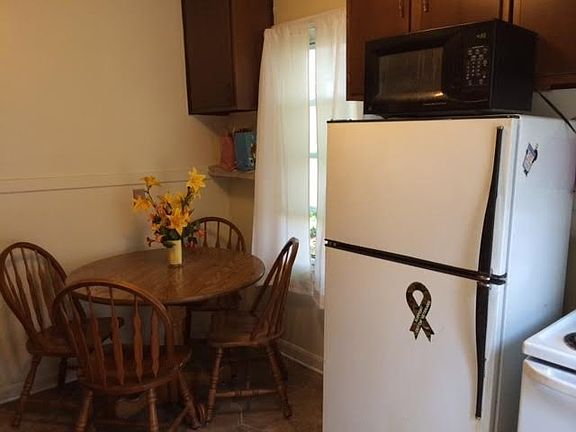 5th image of 10937 S Avenue C