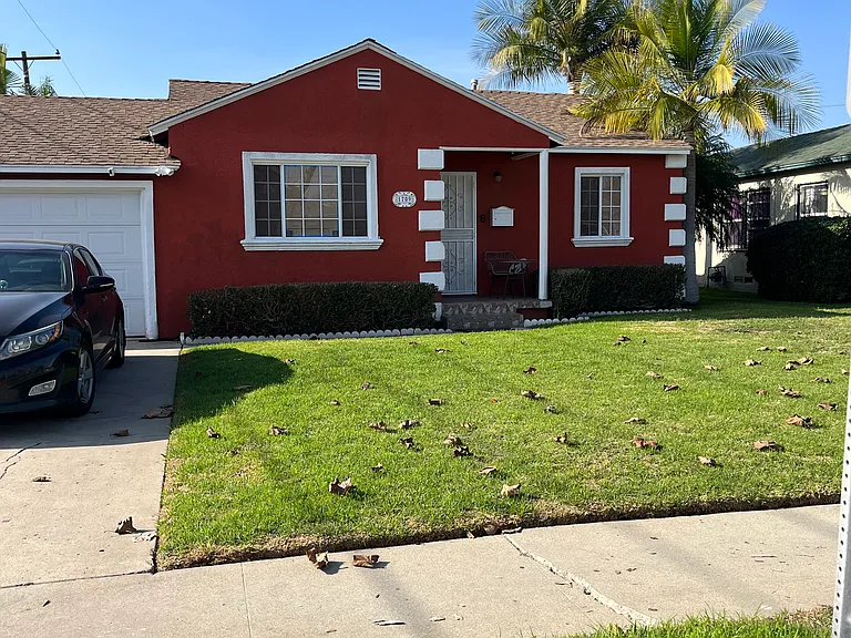 1709 N Graham Ave — Photo 3