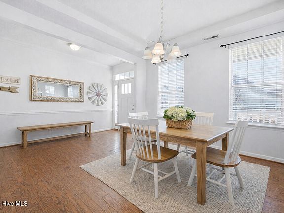 3rd image of 3622 Union Street