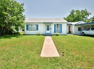 504 Wilson Ave, Comanche, OK 73529