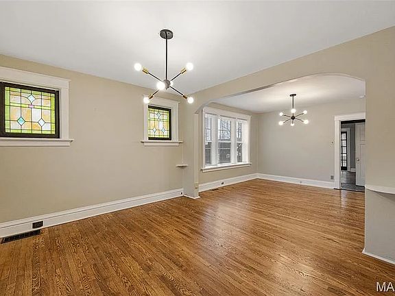 3rd image of 5600 S Kingshighway Blvd #5600
