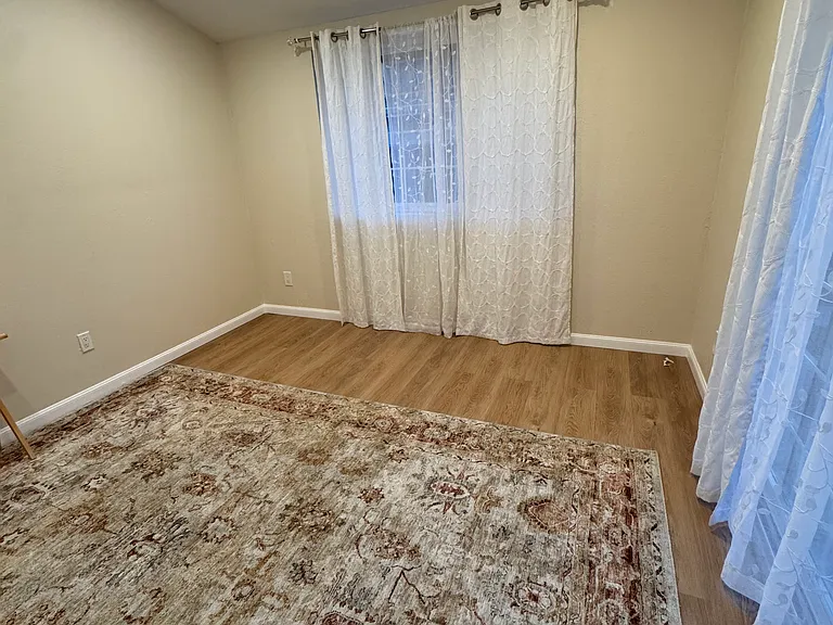 3025 Stonehenge Rd — Photo 11